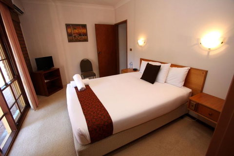 Grange Burn Motel - Coogee Beach Accommodation 3