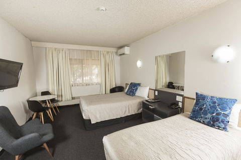 Belconnen Way Motel And Serviced Apartments - Coogee Beach Accommodation 0