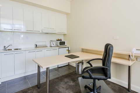 Belconnen Way Motel And Serviced Apartments - Coogee Beach Accommodation 2
