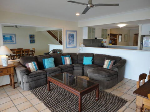 Noosa Entrance Waterfront Resort - Coogee Beach Accommodation 13