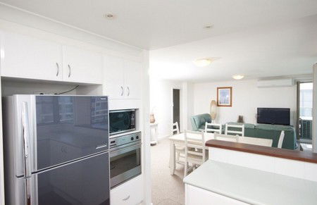 Sails Apartments - Coogee Beach Accommodation 2