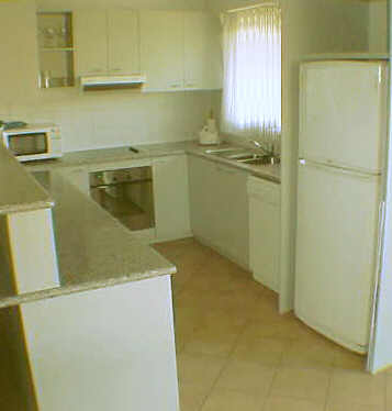 Adelaide Central Apartments - Coogee Beach Accommodation 1