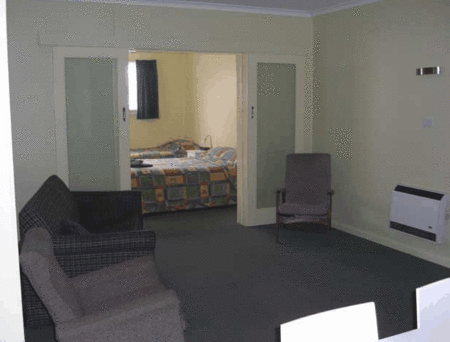 High Street Motel - thumb 0