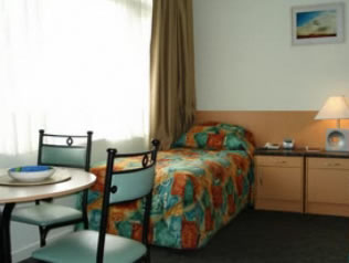 Bailey's Motel - Coogee Beach Accommodation 2