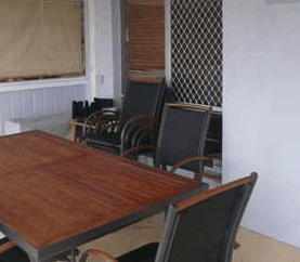 Gracetown Chalets - Coogee Beach Accommodation 3