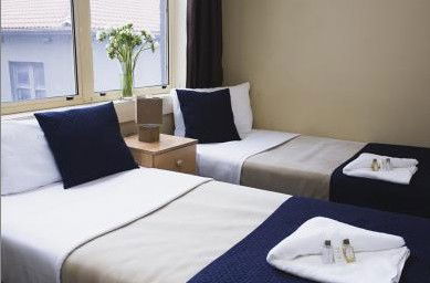 Macleay Lodge - Coogee Beach Accommodation 3