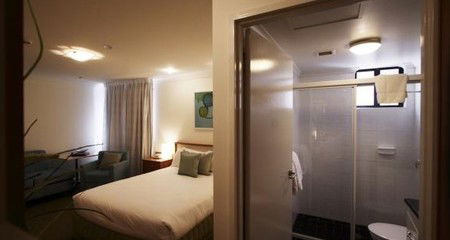 Townhouse Hotel - Coogee Beach Accommodation 2