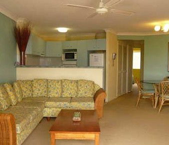 Kirra Palms Holiday Apartments - Coogee Beach Accommodation 2