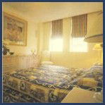 Manor Apartment Hotel - Coogee Beach Accommodation 4