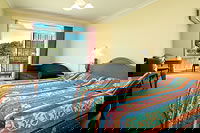 Clan Lakeside Lodge - Coogee Beach Accommodation 2