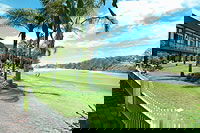 Clan Lakeside Lodge - Coogee Beach Accommodation 3