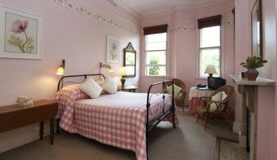 The Russell Hotel - Coogee Beach Accommodation 4