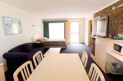 Comfort Inn Big Windmill - Coogee Beach Accommodation 1