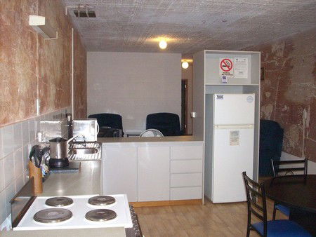Desert View Apartments - Coogee Beach Accommodation 2