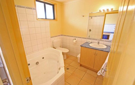 Seaview Motel & Apartments - Coogee Beach Accommodation 4