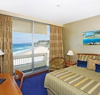 Quality Hotel Noahs on the Beach - Coogee Beach Accommodation