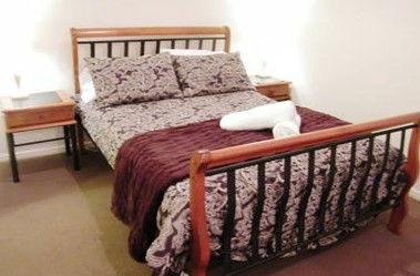 Clarks Beach Apartment - Coogee Beach Accommodation 3