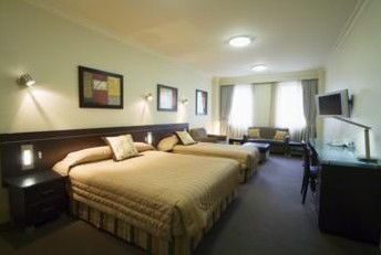 Hyde Park Inn - Coogee Beach Accommodation 3