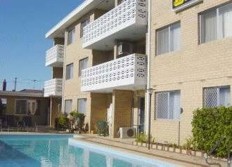Brownelea Holiday Apartments - Coogee Beach Accommodation 2