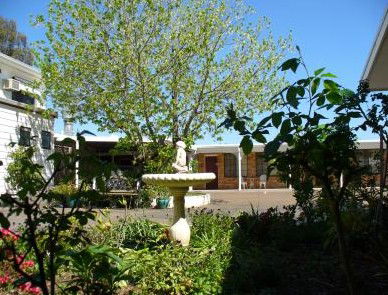 Colonial Motor Lodge - Coogee Beach Accommodation 1