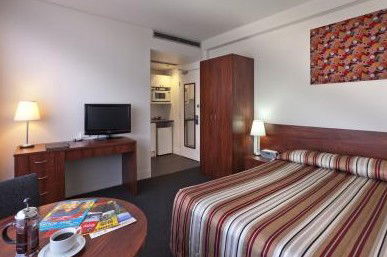 Macleay Serviced Apartment Hotel - Coogee Beach Accommodation 1