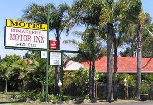 Bomaderry Motor Inn - Coogee Beach Accommodation 0
