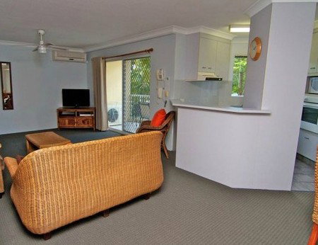 Paradise Grove Holiday Apartments - Coogee Beach Accommodation 2