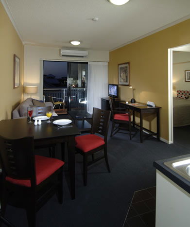 Central Brunswick Apartment Hotel - Coogee Beach Accommodation 2