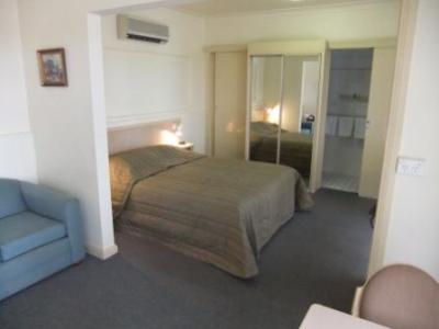 Country Comfort Cowra Countryman Motor Inn - Coogee Beach Accommodation 1
