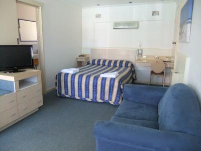 Country Comfort Cowra Countryman Motor Inn - Coogee Beach Accommodation 2