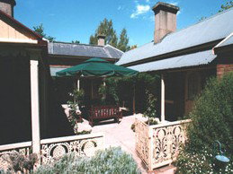 Cotehele - Coogee Beach Accommodation 2