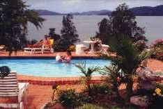 Galway Downs Lakeside Country House - Coogee Beach Accommodation 2