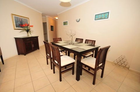 Trinity Waters Apartments - Coogee Beach Accommodation 6