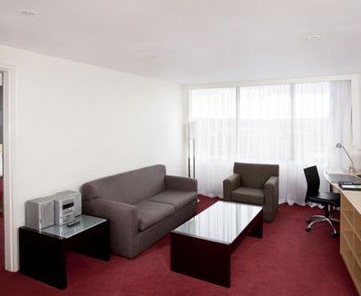 Holiday Inn Melbourne Airport - Coogee Beach Accommodation 4