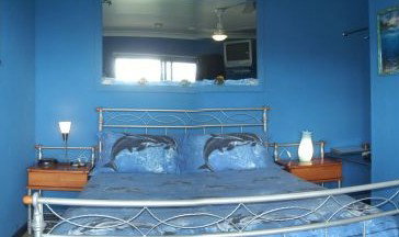Airlie Beach Myaura Bed And Breakfast - Coogee Beach Accommodation 1
