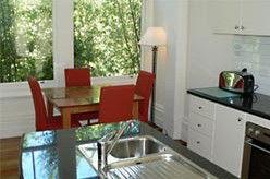 Aaron Lee Waterfront Apartments - Coogee Beach Accommodation 1