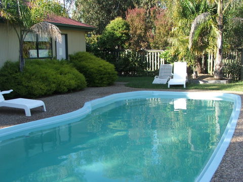 Lakes Entrance Country Cottages - Coogee Beach Accommodation 3