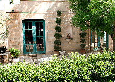Mallyons Executive Villas - Coogee Beach Accommodation 4