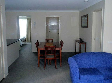 Victoria Lodge Motor Inn And Apartments - Coogee Beach Accommodation 1