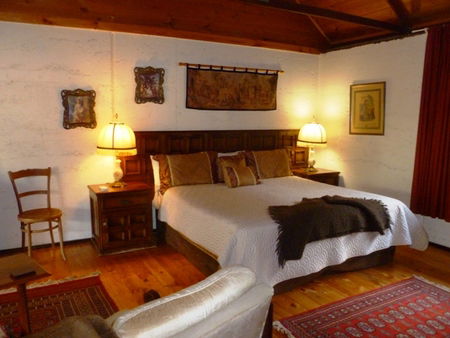Hillside Country Retreat  - Coogee Beach Accommodation 1