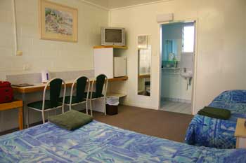 Cooroy Motel & Caravan Park - Coogee Beach Accommodation 1