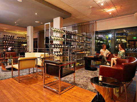 Sunmoon Boutique Resort - Coogee Beach Accommodation 2