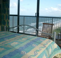 Golden Sands Holiday Apartments - Coogee Beach Accommodation