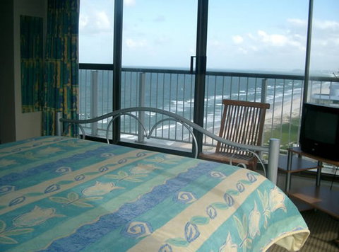 Golden Sands Holiday Apartments - Coogee Beach Accommodation 0