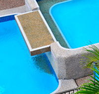 Waters Edge The Strand - Townsville - Coogee Beach Accommodation