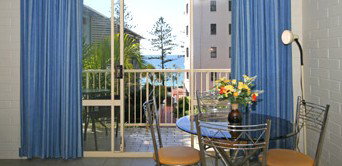 Surf Dance Holiday Units - Coogee Beach Accommodation 0