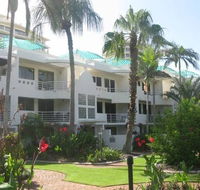 Camargue Beachfront Apartments - Coogee Beach Accommodation