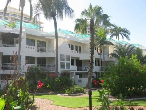 Camargue Beachfront Apartments - Coogee Beach Accommodation 0