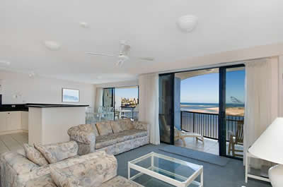 Windward Passage, Golden Beach - Coogee Beach Accommodation 13