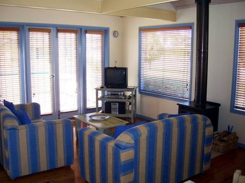Rayville Boat Houses - Coogee Beach Accommodation 3